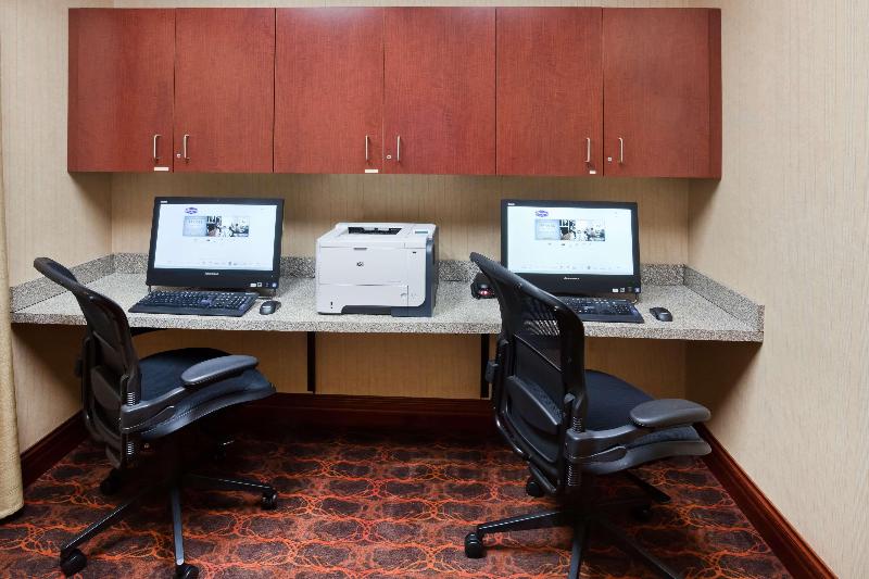 Hampton Inn Fairmont image