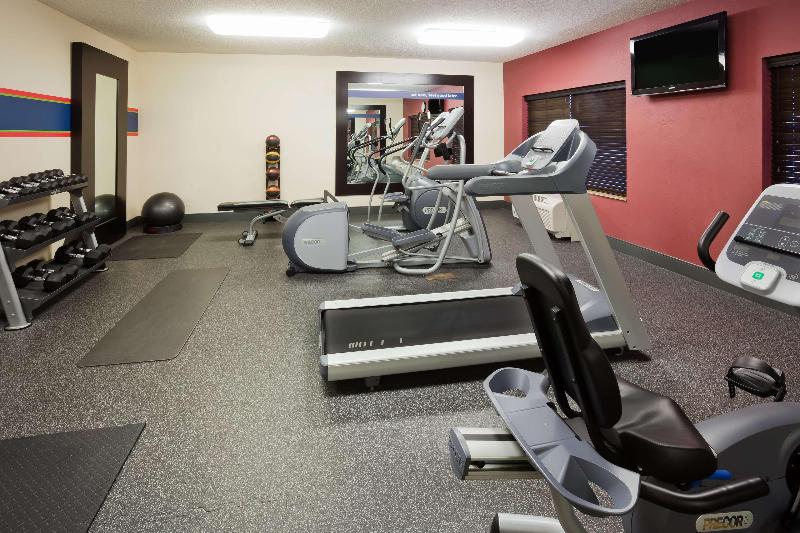 Hampton Inn Fairmont image