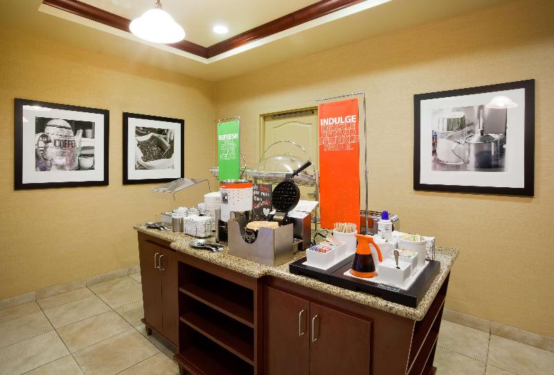 Hampton Inn Fairmont image