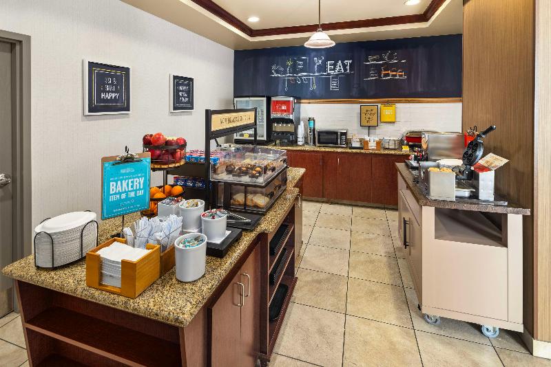 Hampton Inn Fairmont image