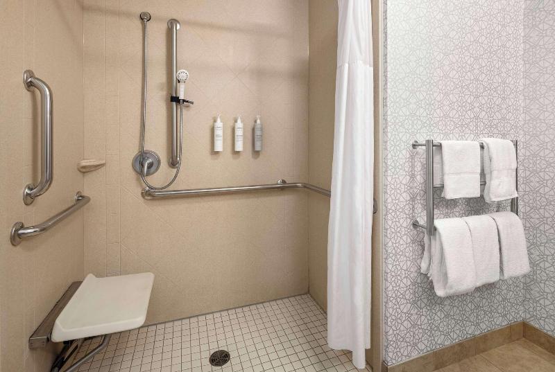 Hampton Inn Fairmont image