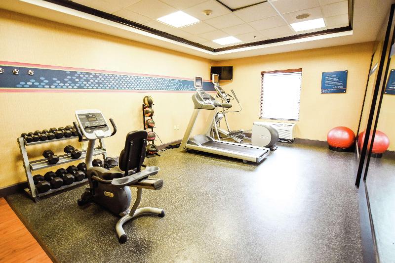 Hampton Inn & Suites Pine Bluff image