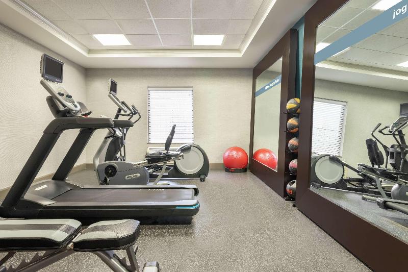 Hampton Inn & Suites Pine Bluff image