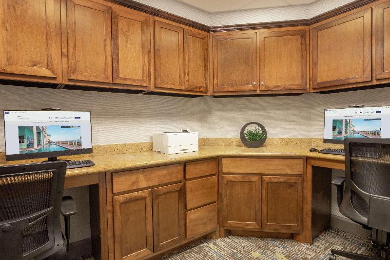Hampton Inn & Suites Pine Bluff image