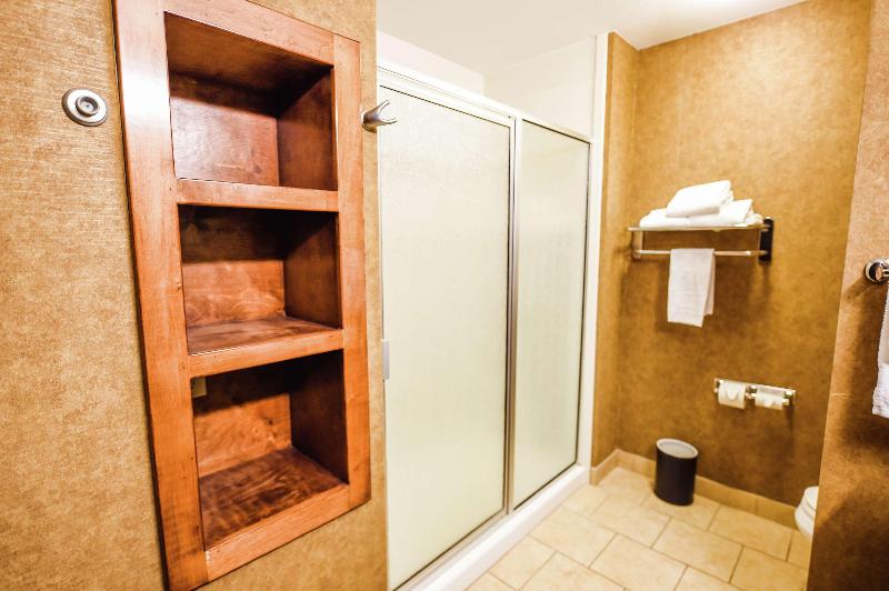 Hampton Inn & Suites Pine Bluff image