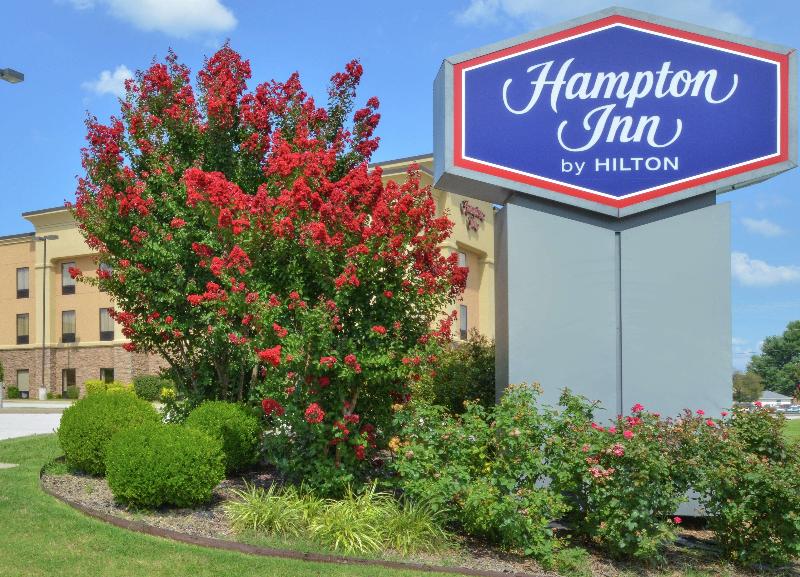 Hampton Inn Harrison image