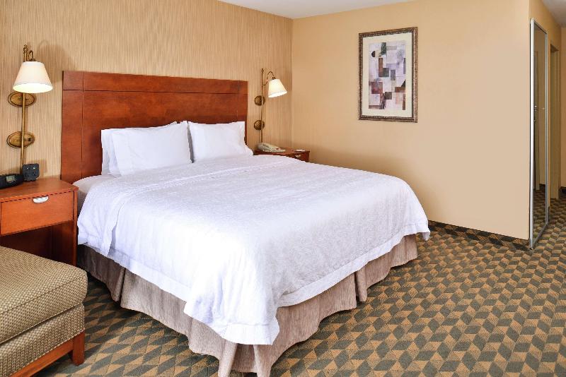 Hampton Inn Harrison image
