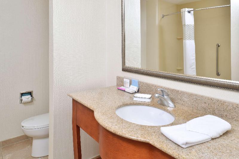 Hampton Inn Harrison image
