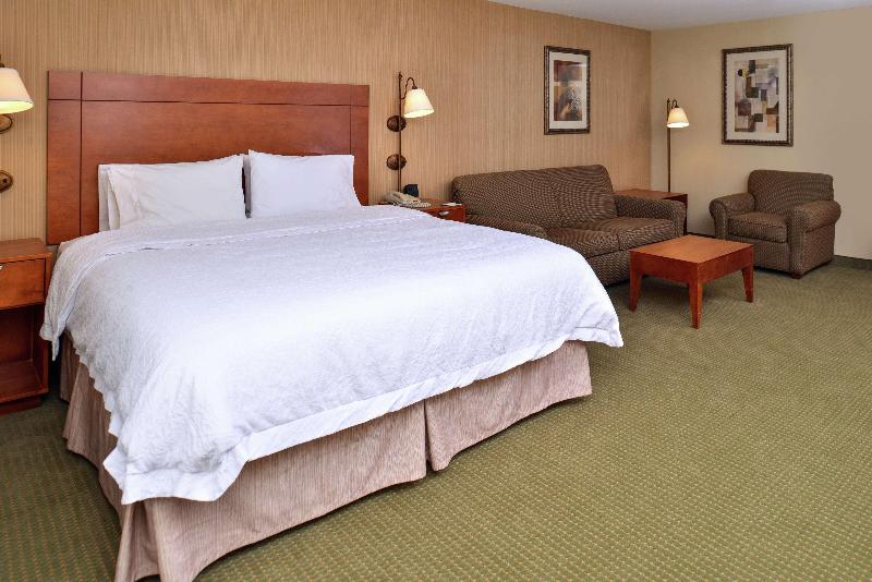Hampton Inn Harrison image