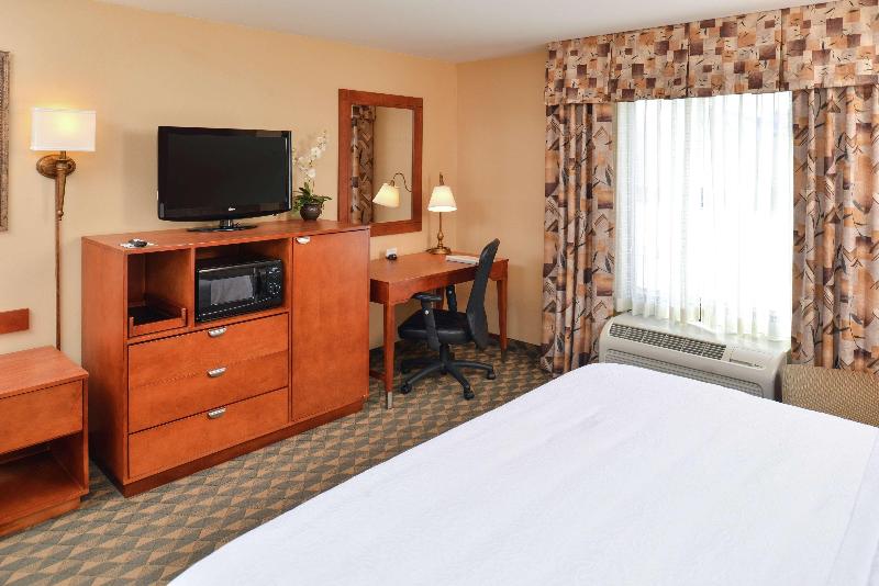 Hampton Inn Harrison image