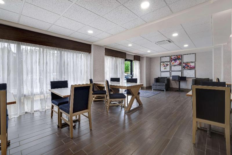 Hampton Inn Natchitoches image
