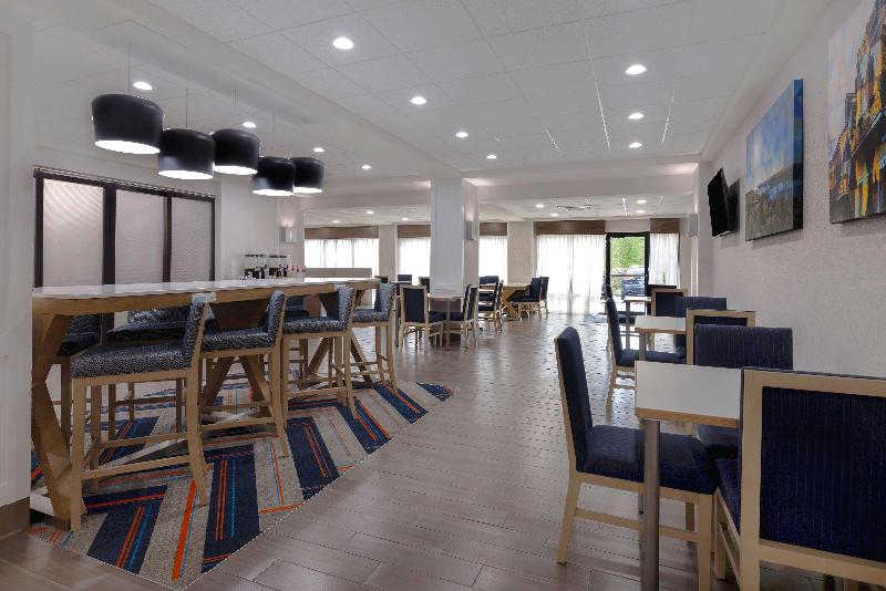 Hampton Inn Natchitoches image