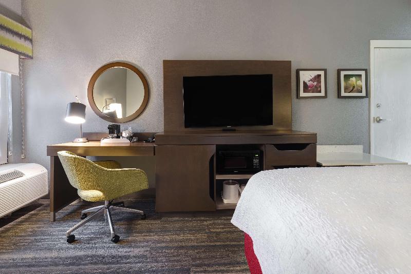 Hampton Inn Natchitoches image