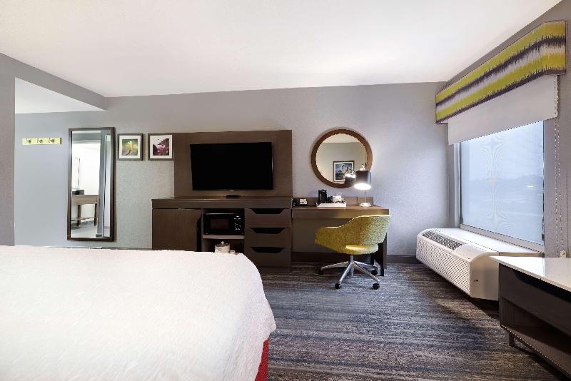 Hampton Inn Natchitoches image
