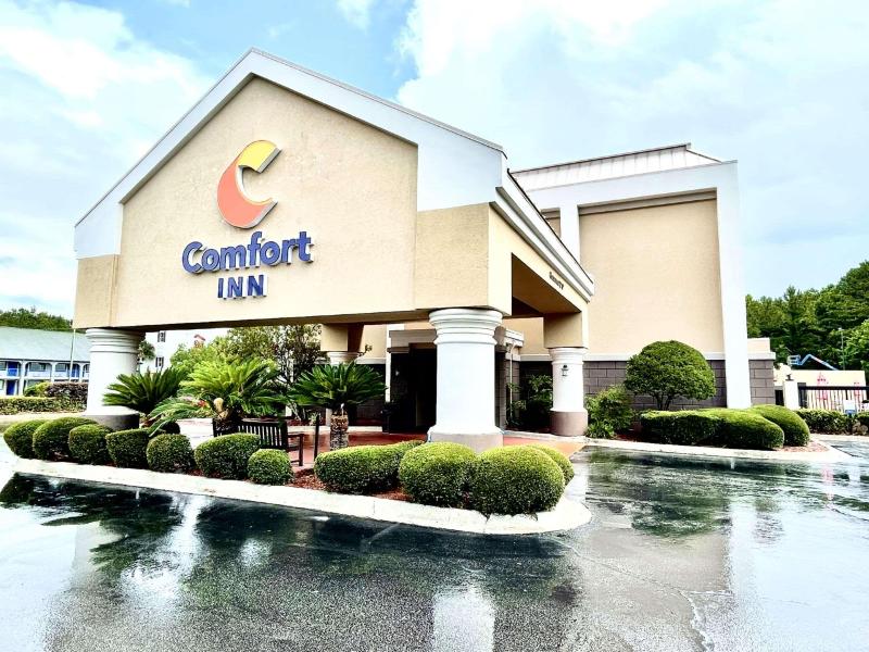 Comfort Inn Darien - North Brunswick image