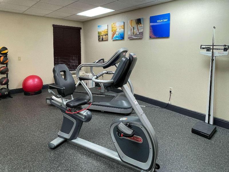 Comfort Inn Darien - North Brunswick image
