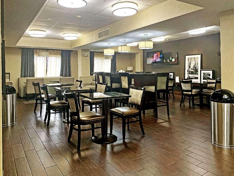 Comfort Inn Darien - North Brunswick image