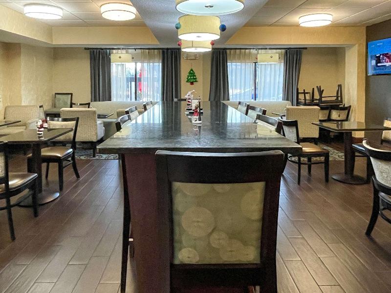 Comfort Inn Darien - North Brunswick image