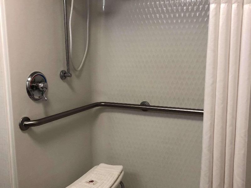Comfort Inn Darien - North Brunswick image