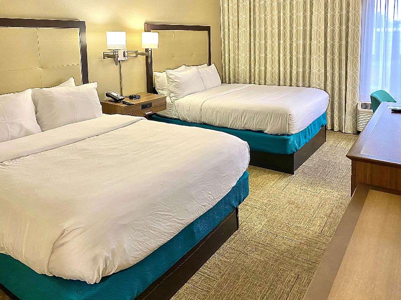 Comfort Inn Darien - North Brunswick image
