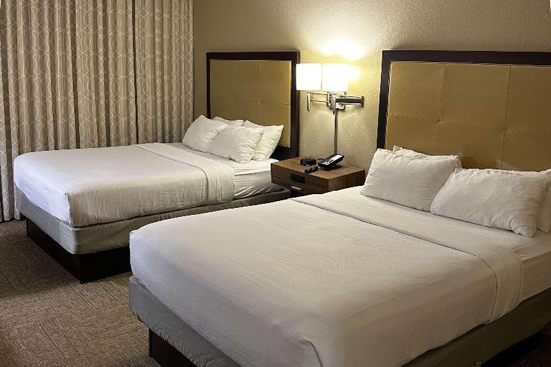 Comfort Inn Darien - North Brunswick image