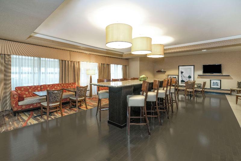 Hampton Inn Corydon image