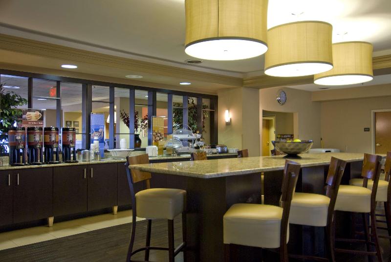 Hampton Inn Corydon image