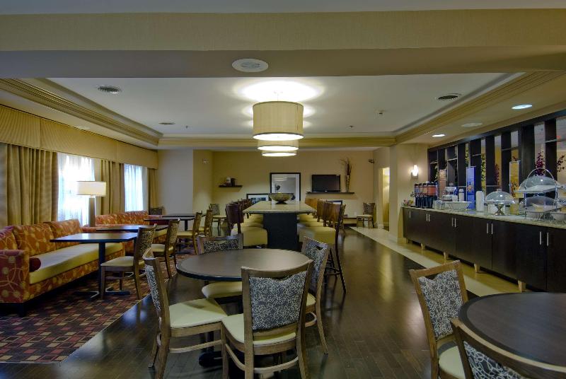 Hampton Inn Corydon image
