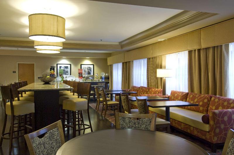 Hampton Inn Corydon image