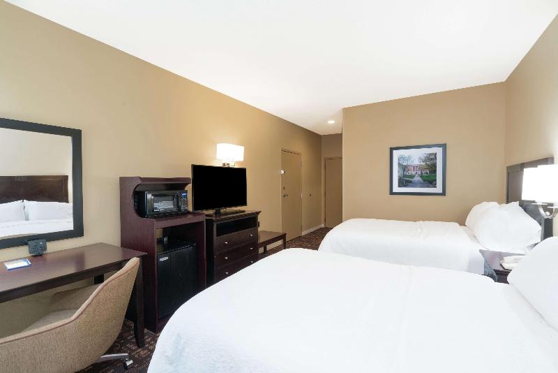 Hampton Inn Corydon image