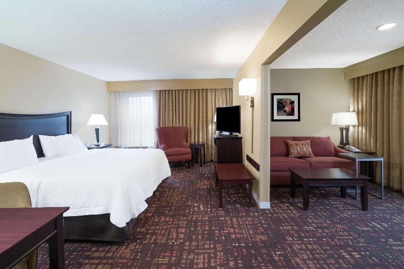Hampton Inn Corydon image