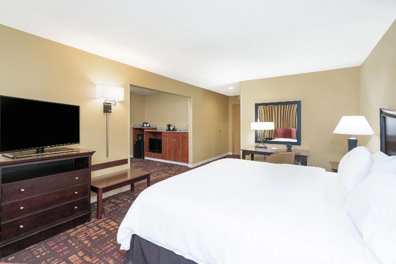 Hampton Inn Corydon image