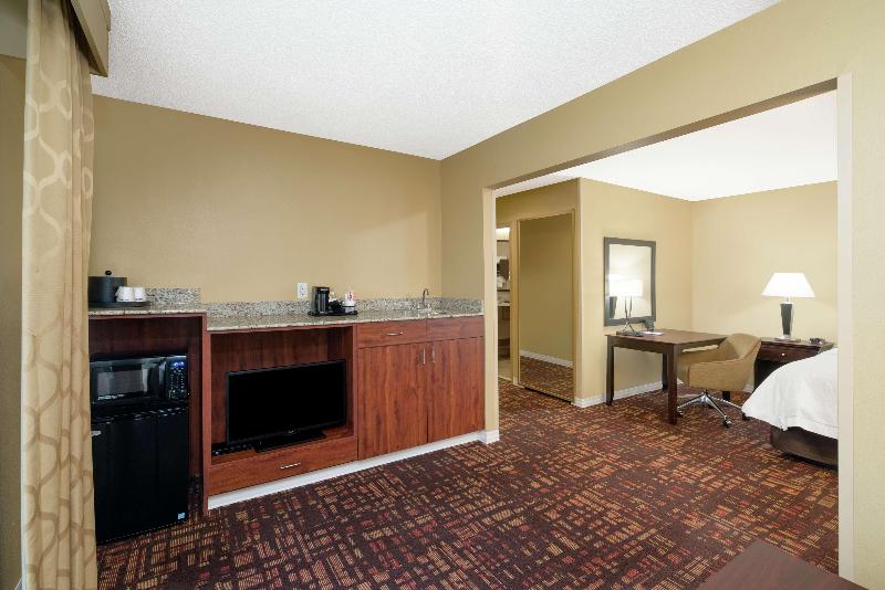 Hampton Inn Corydon image