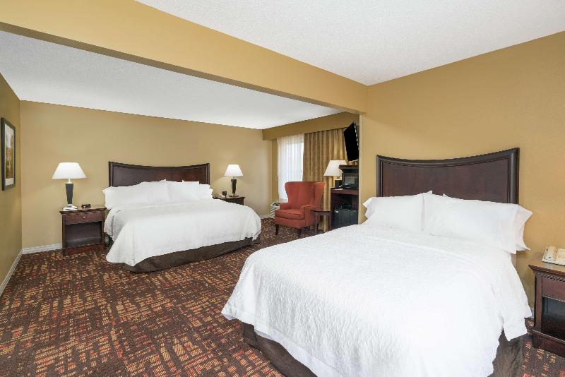 Hampton Inn Corydon image