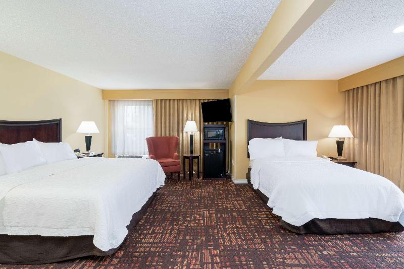 Hampton Inn Corydon image