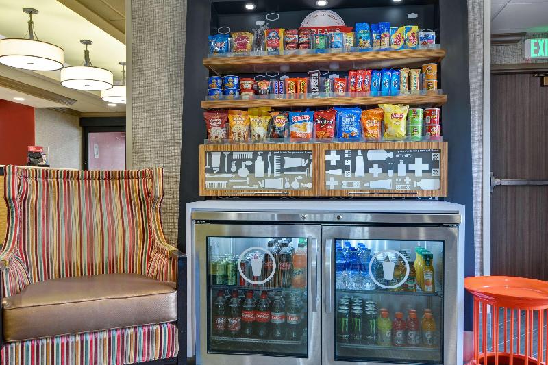 Hampton Inn Greenwood image