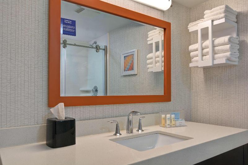 Hampton Inn Greenwood image