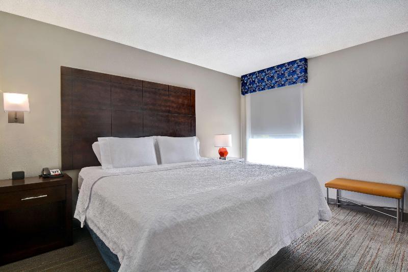 Hampton Inn Greenwood image