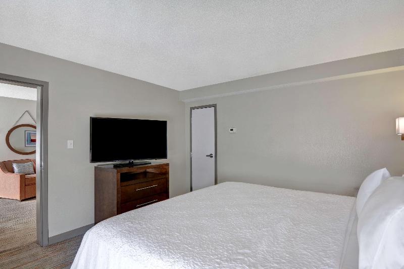 Hampton Inn Greenwood image