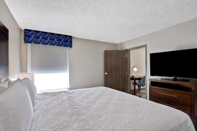 Hampton Inn Greenwood image