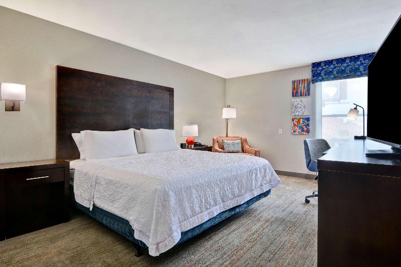 Hampton Inn Greenwood image