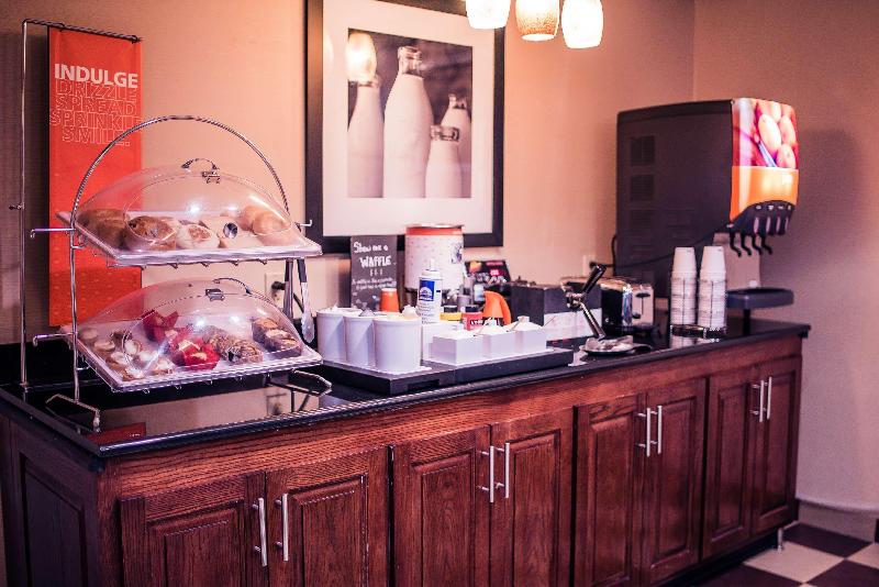 Hampton Inn Monticello image