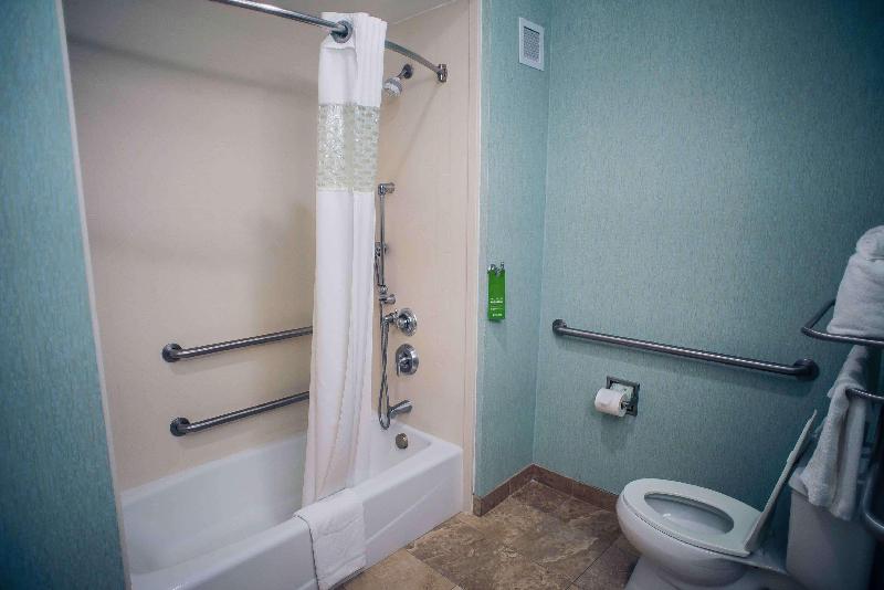 Hampton Inn Monticello image