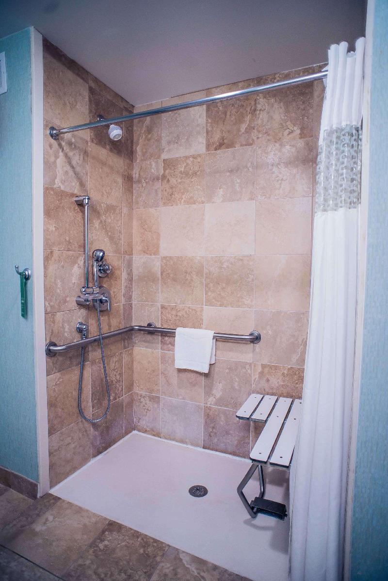 Hampton Inn Monticello image