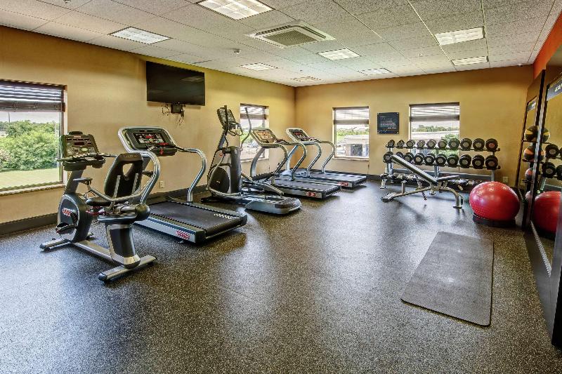 Hampton Inn Blytheville image