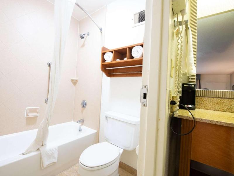 Quality Inn Monroe 5