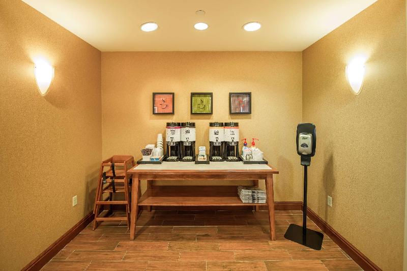 Hampton Inn Presque Isle image