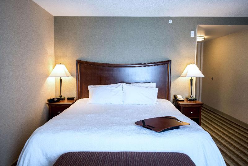 Hampton Inn Presque Isle image