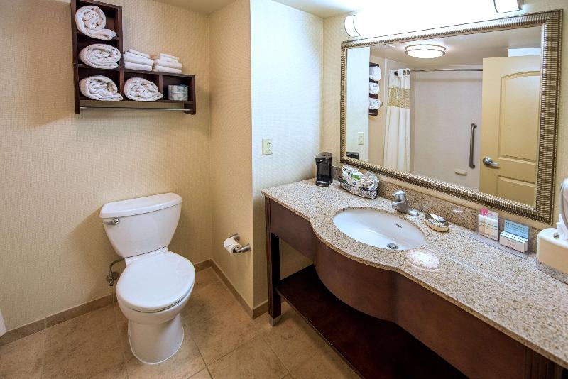 Hampton Inn Presque Isle image