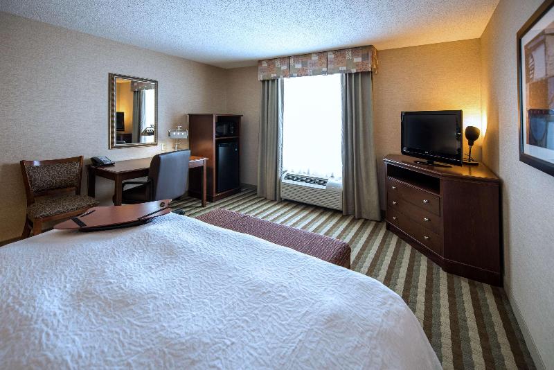 Hampton Inn Presque Isle image
